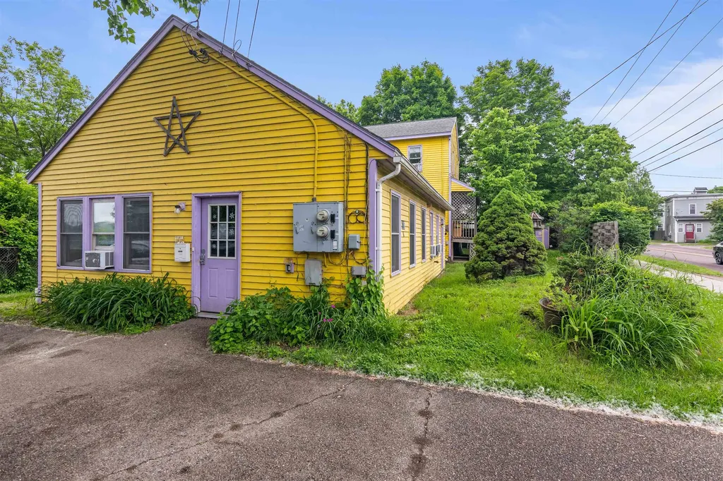 226 Manhattan Drive Burlington VT 05401