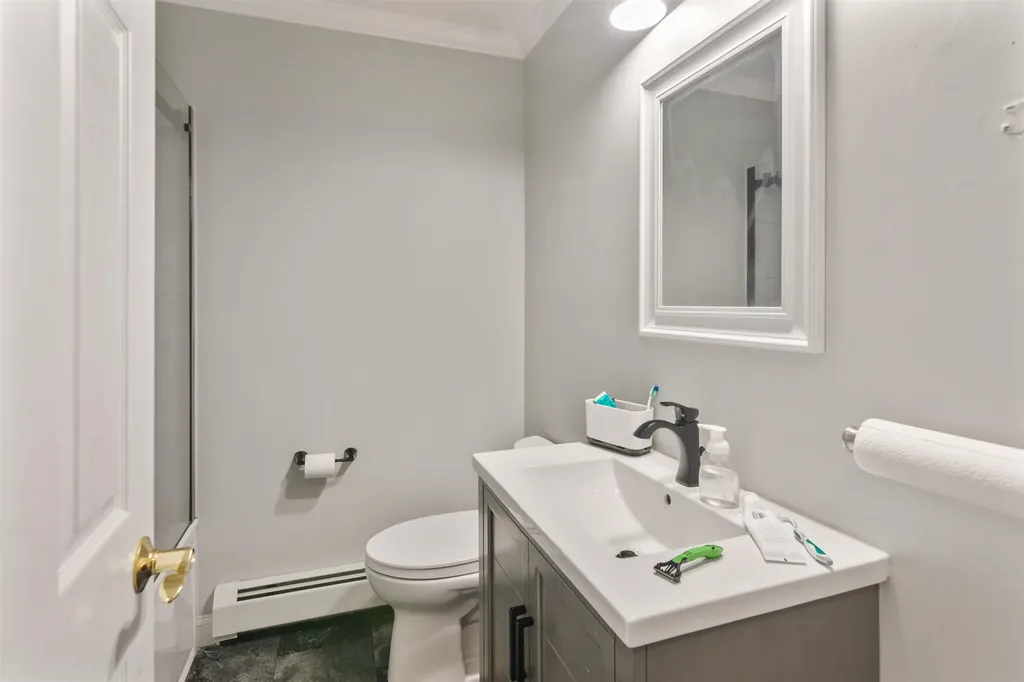 226 Manhattan Drive Burlington VT 05401