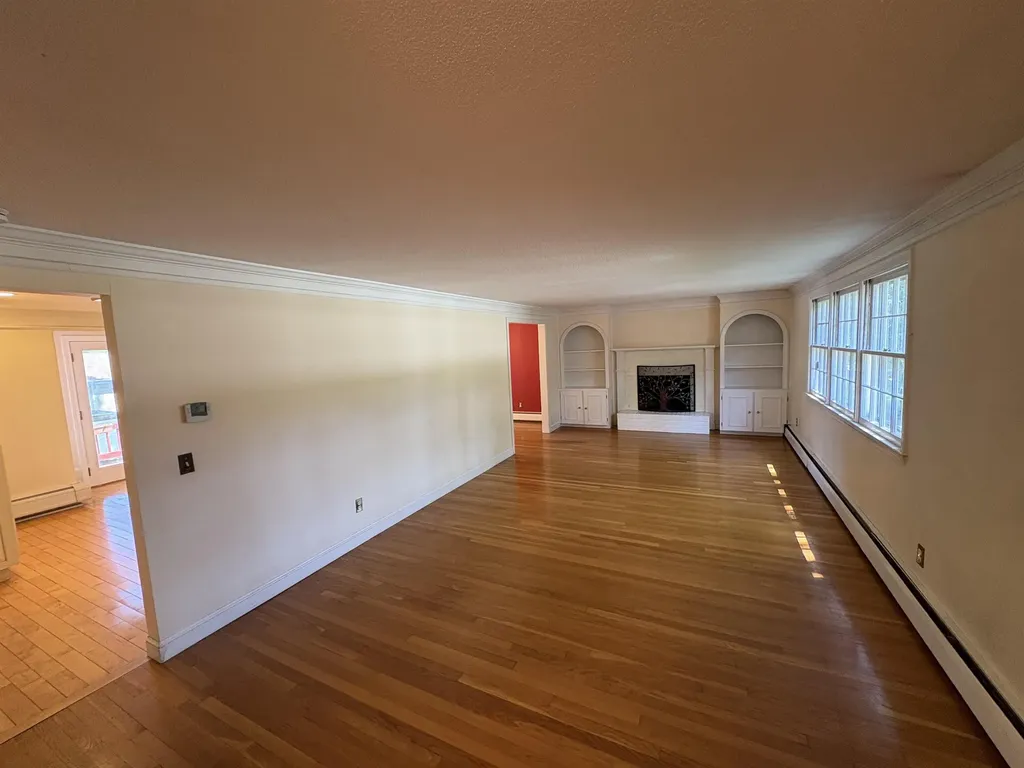 35 Woodland Drive Nashua NH 03063