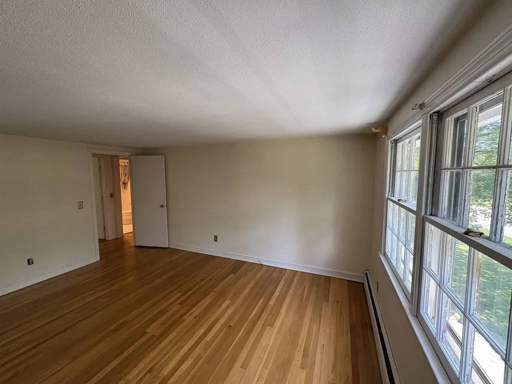 35 Woodland Drive Nashua NH 03063