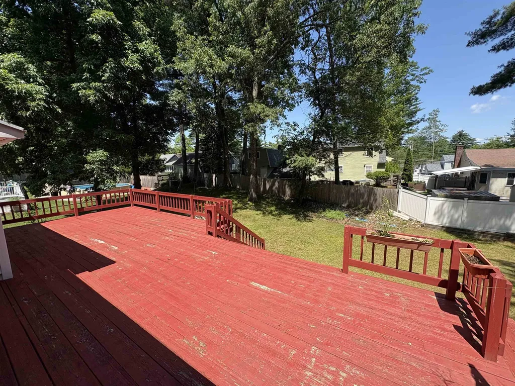 35 Woodland Drive Nashua NH 03063