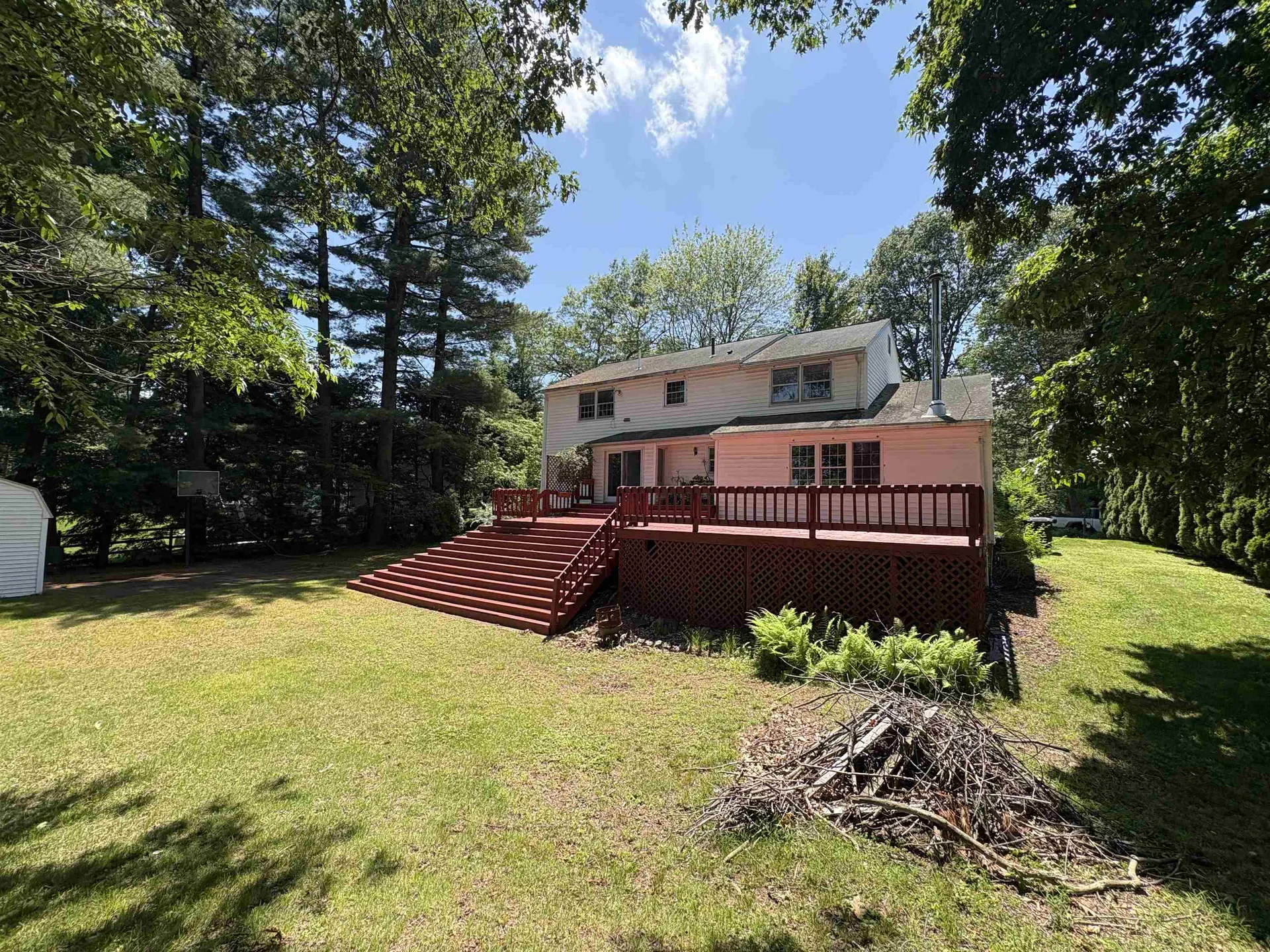 35 Woodland Drive Nashua NH 03063