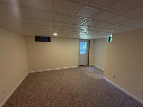 35 Woodland Drive Nashua NH 03063