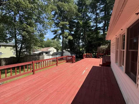 35 Woodland Drive Nashua NH 03063