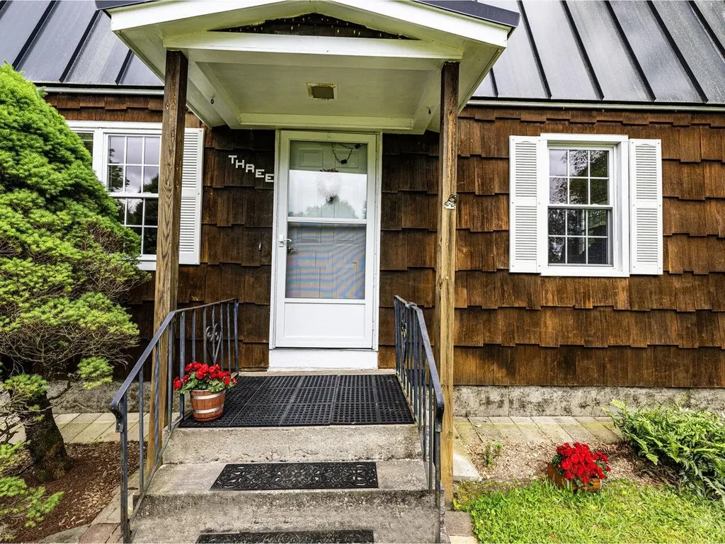 3 Tanglewood Drive Essex VT 05452