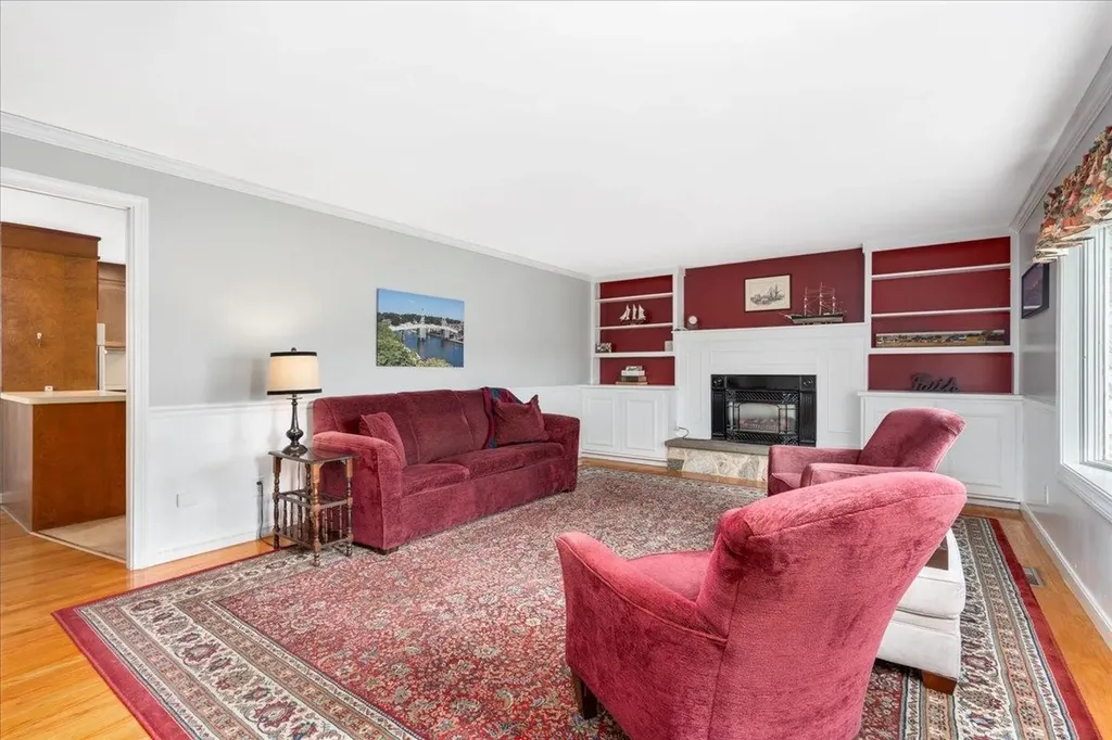 2 Presidential Circle Hampton NH 03842