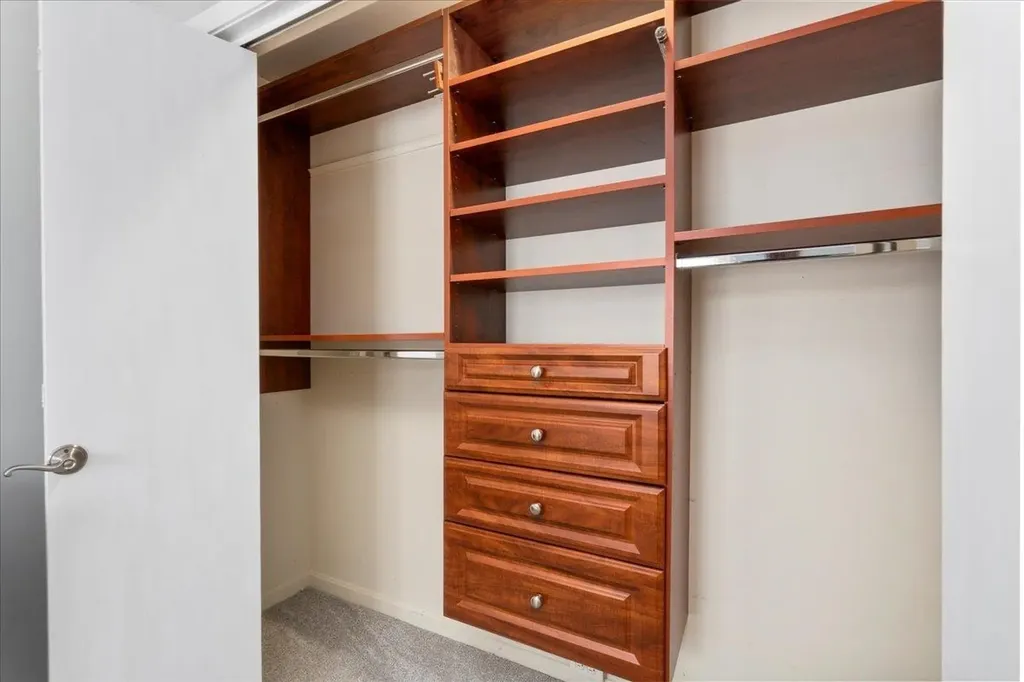 2 Presidential Circle Hampton NH 03842