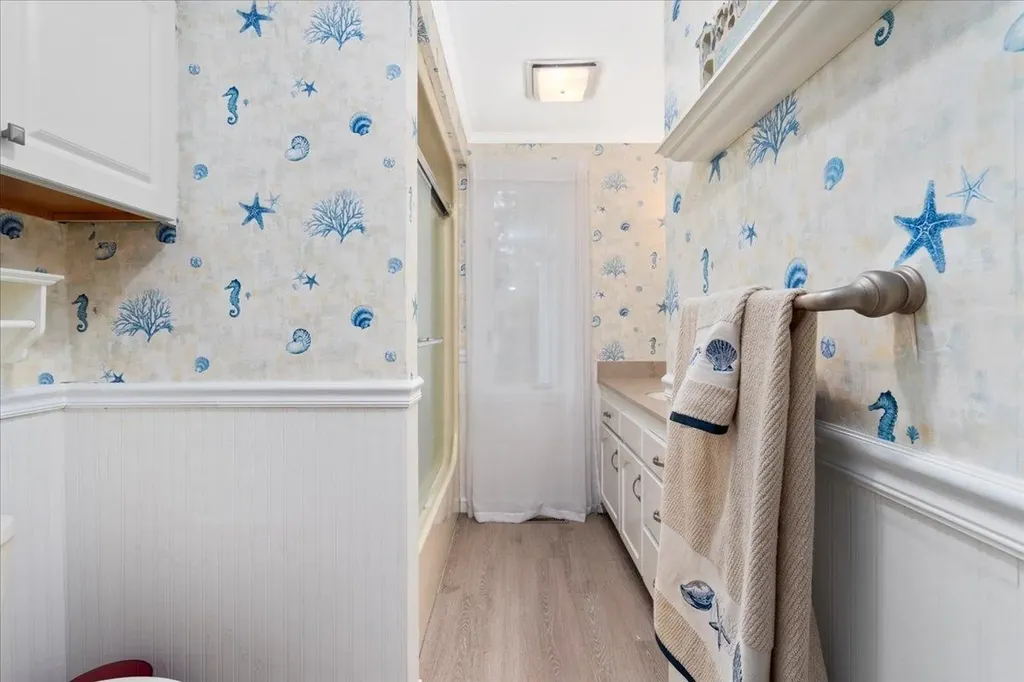 2 Presidential Circle Hampton NH 03842