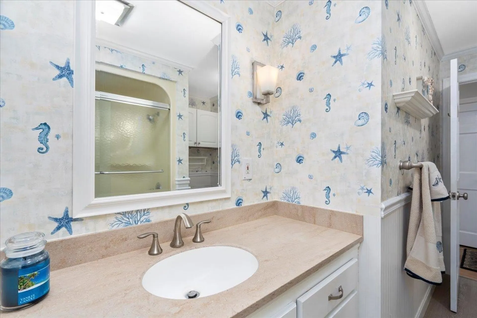 2 Presidential Circle Hampton NH 03842