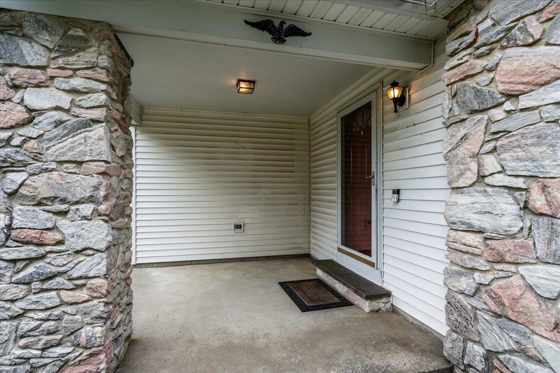 2 Presidential Circle Hampton NH 03842