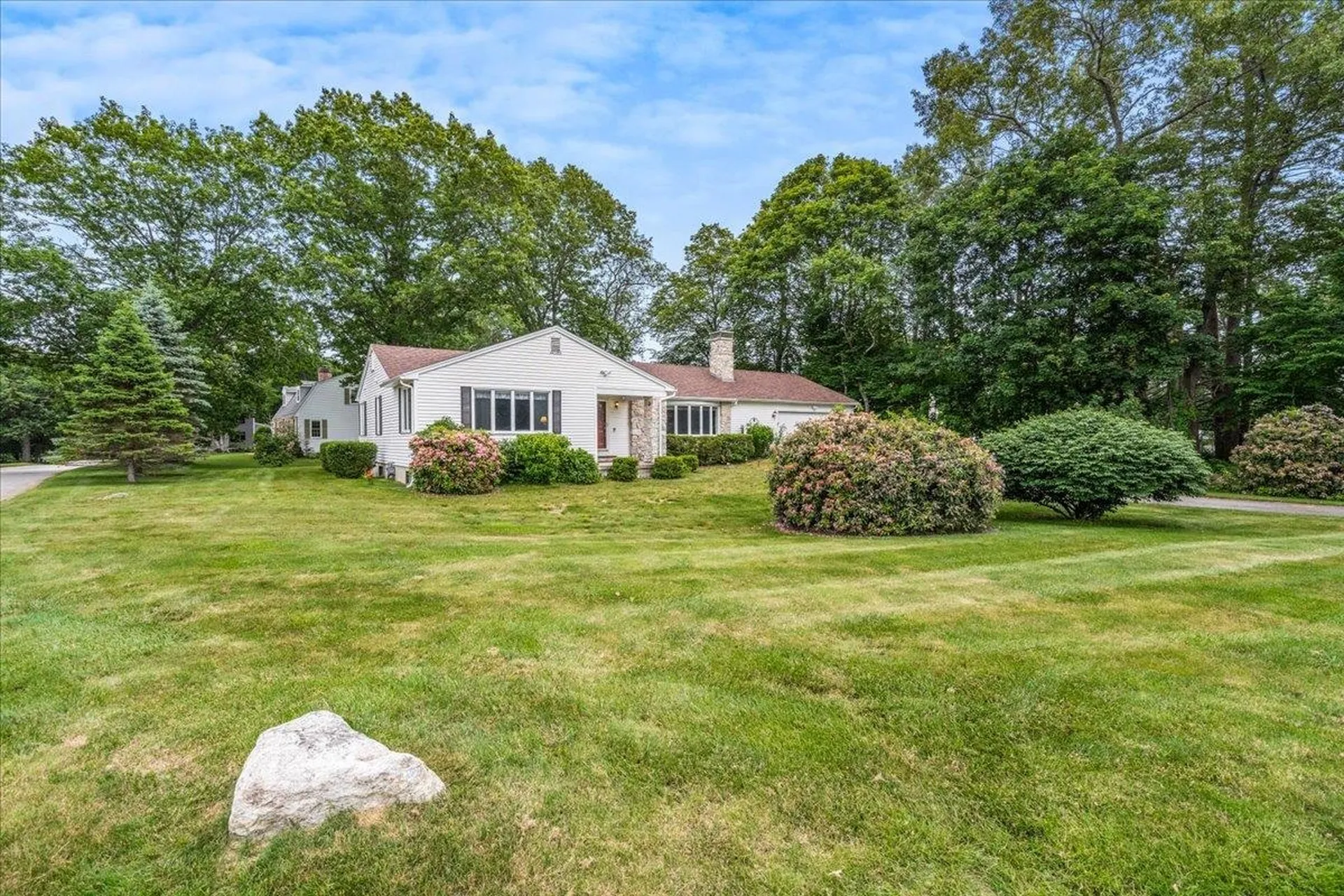 2 Presidential Circle Hampton NH 03842