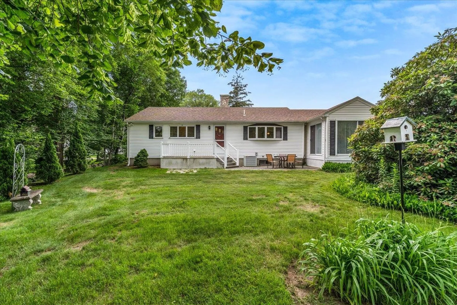 2 Presidential Circle Hampton NH 03842