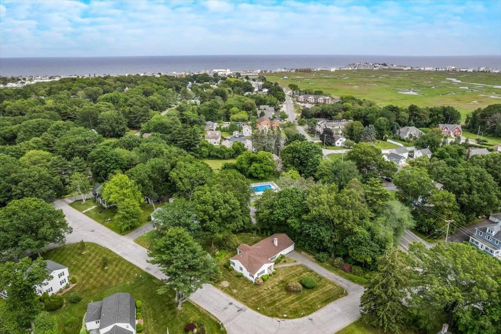 2 Presidential Circle Hampton NH 03842