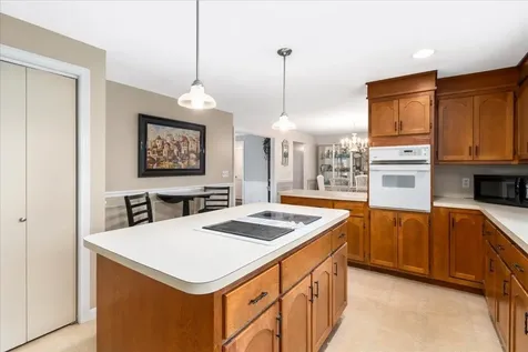 2 Presidential Circle Hampton NH 03842