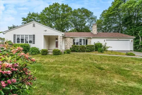 2 Presidential Circle Hampton NH 03842