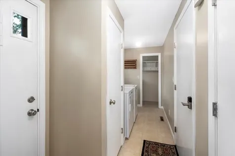 2 Presidential Circle Hampton NH 03842