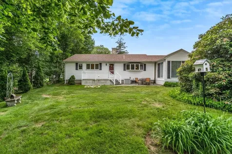 2 Presidential Circle Hampton NH 03842