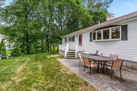 2 Presidential Circle Hampton NH 03842