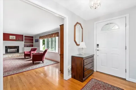 2 Presidential Circle Hampton NH 03842