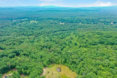 231 Mutton Road Webster NH 03303