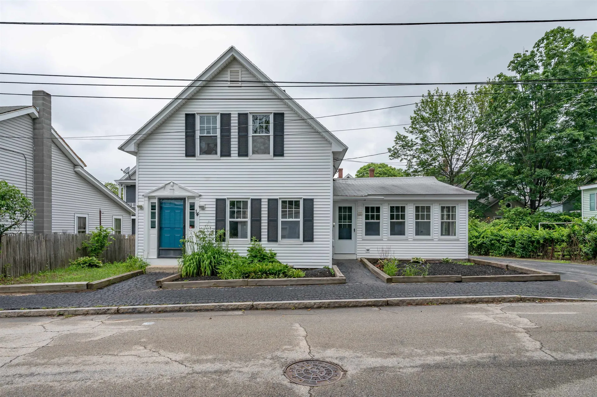 14 Dufort Street Manchester NH 03104