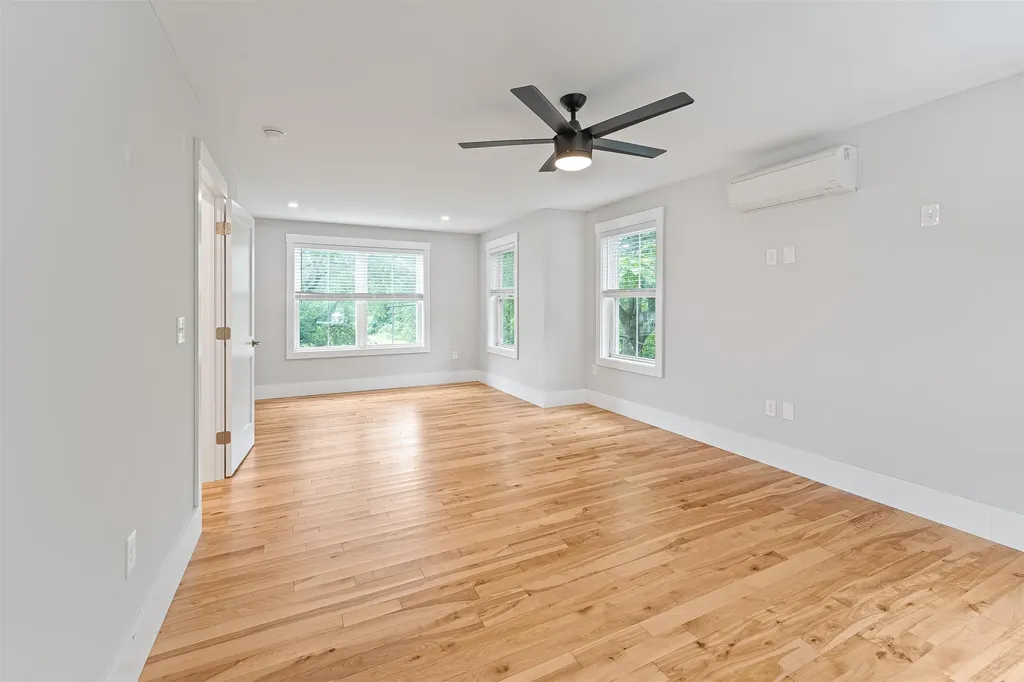 148 Mast Road Dover NH 03820