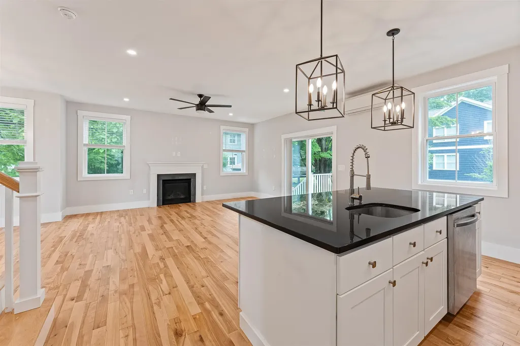 148 Mast Road Dover NH 03820