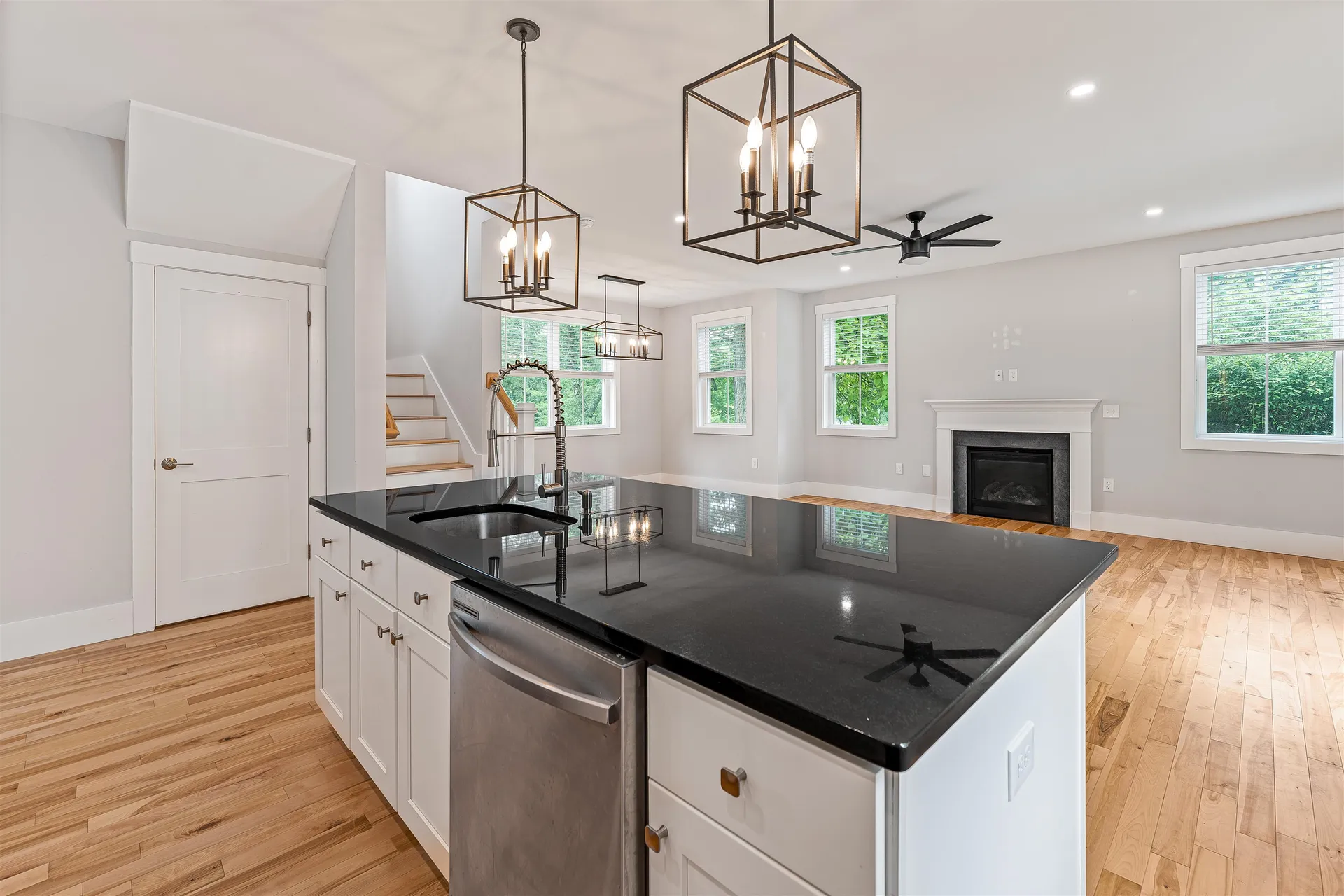 Dover NH, 148 Mast Road