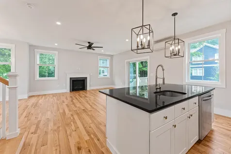 148 Mast Road Dover NH 03820