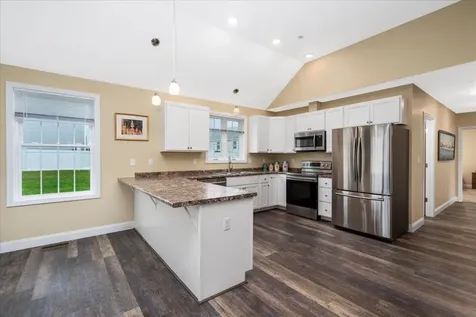 5 Rolling Hills Drive Tilton NH 03276