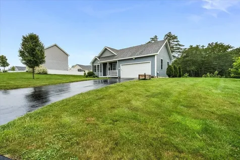 5 Rolling Hills Drive Tilton NH 03276