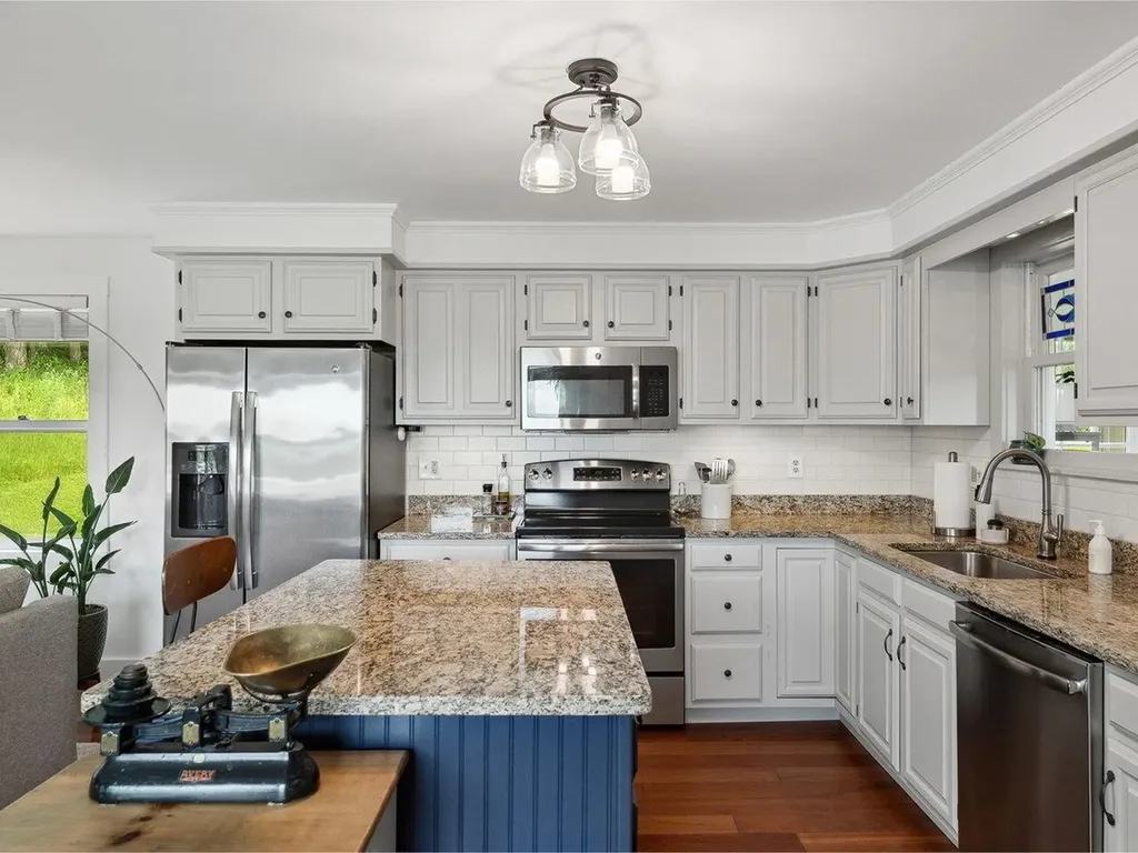 714 Churchill Road Cabot VT 05647