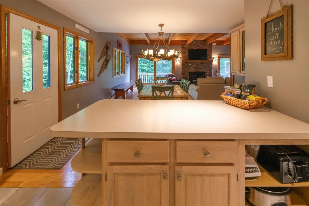 26 Country Crossing Ludlow VT 05149