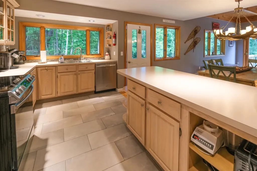 26 Country Crossing Ludlow VT 05149