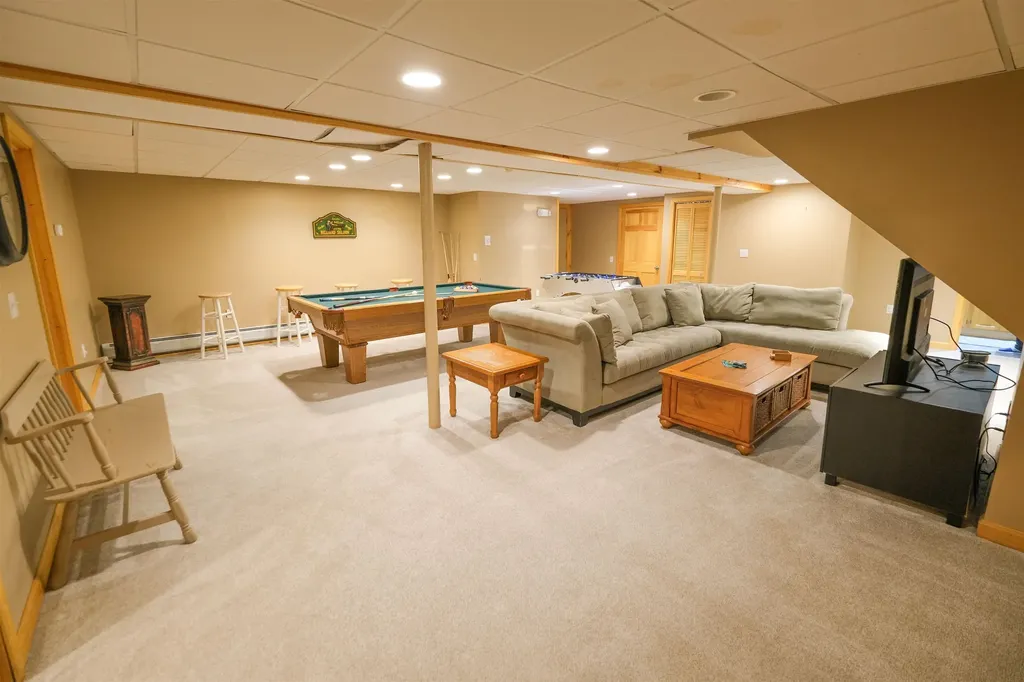 26 Country Crossing Ludlow VT 05149