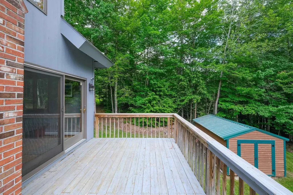 26 Country Crossing Ludlow VT 05149