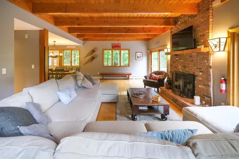 26 Country Crossing Ludlow VT 05149