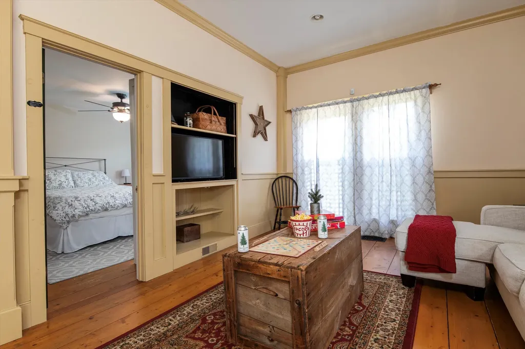 534 Elm Street Chester VT 05143