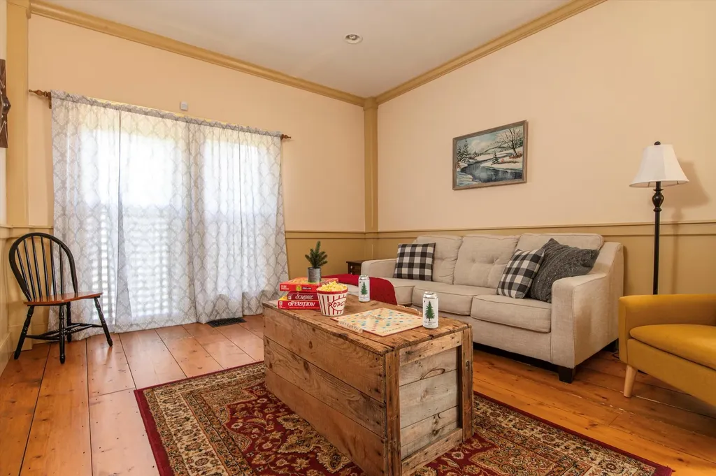 534 Elm Street Chester VT 05143