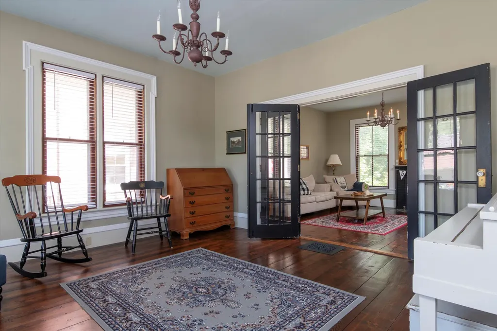 534 Elm Street Chester VT 05143