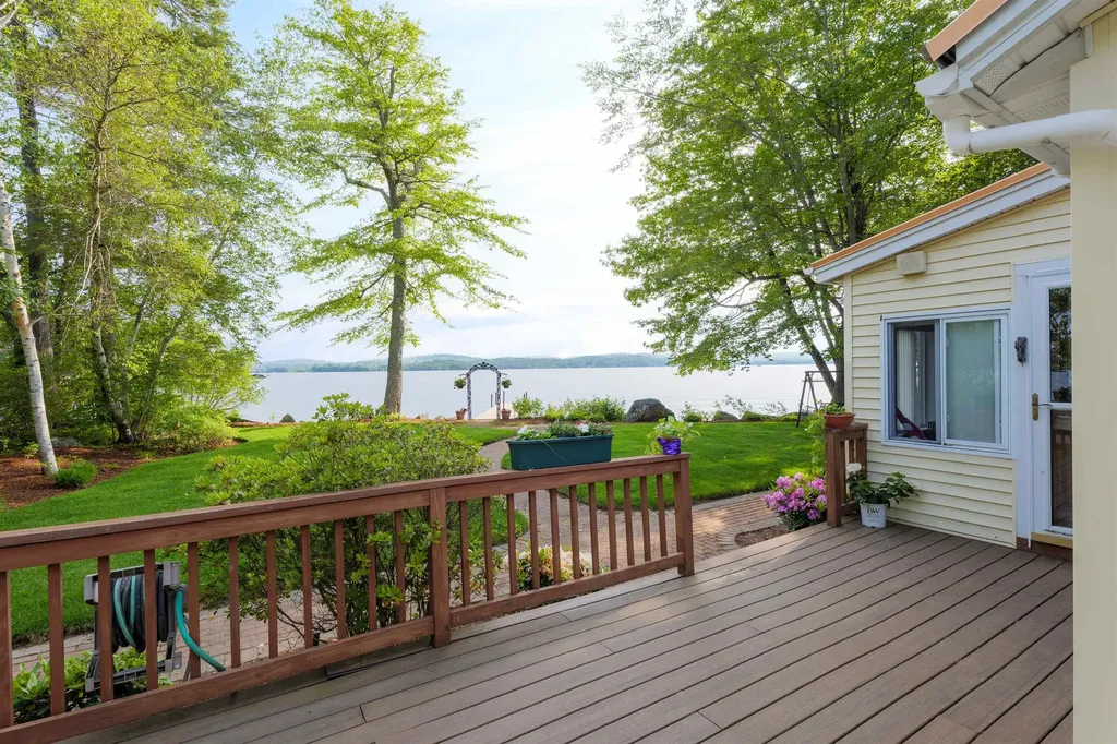 18 Black Cat Island Road Moultonborough NH 03254