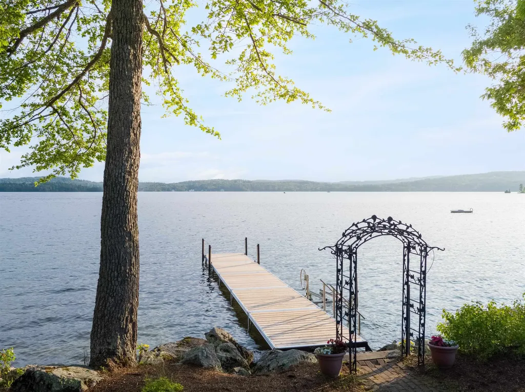 18 Black Cat Island Road Moultonborough NH 03254