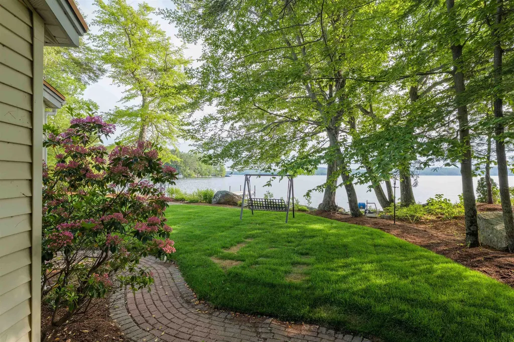 18 Black Cat Island Road Moultonborough NH 03254