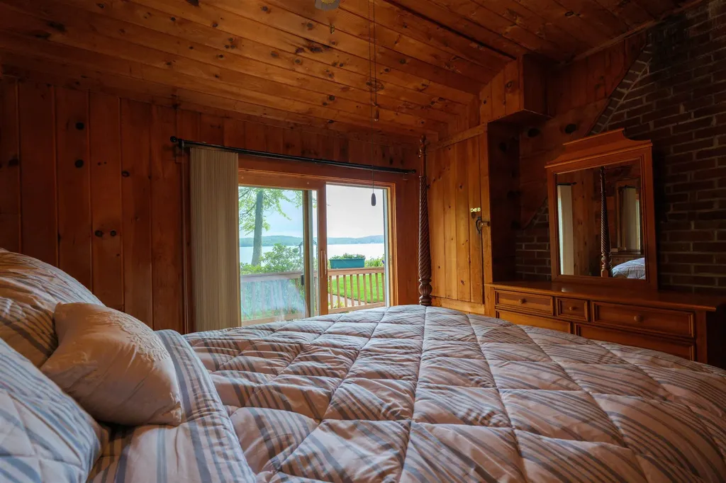 18 Black Cat Island Road Moultonborough NH 03254