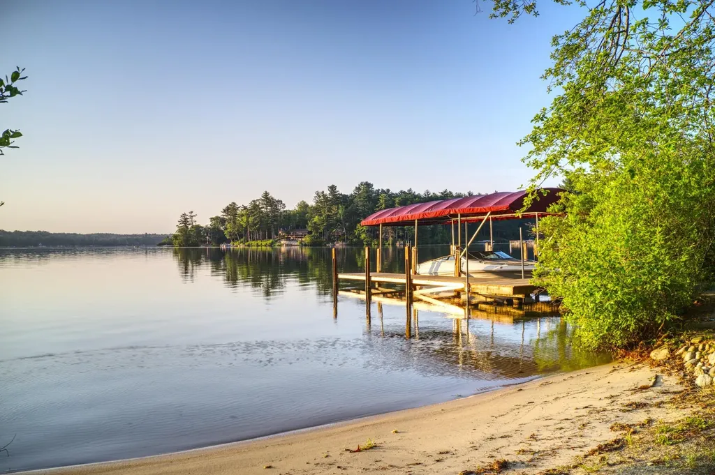 18 Black Cat Island Road Moultonborough NH 03254