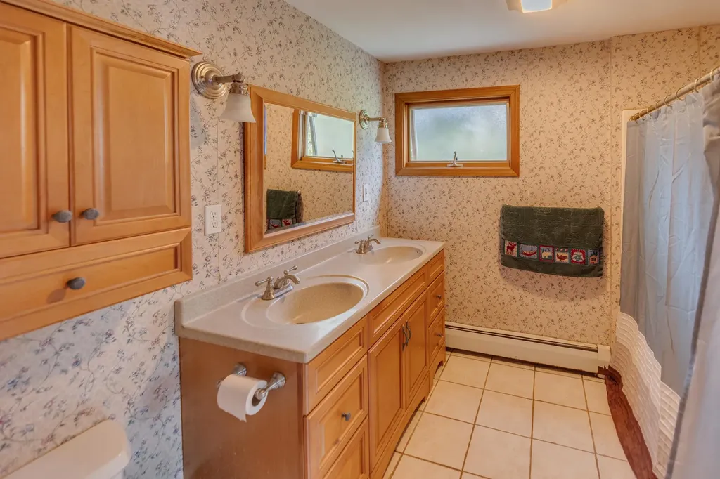 6 Goodbout Road Lincoln NH 03251