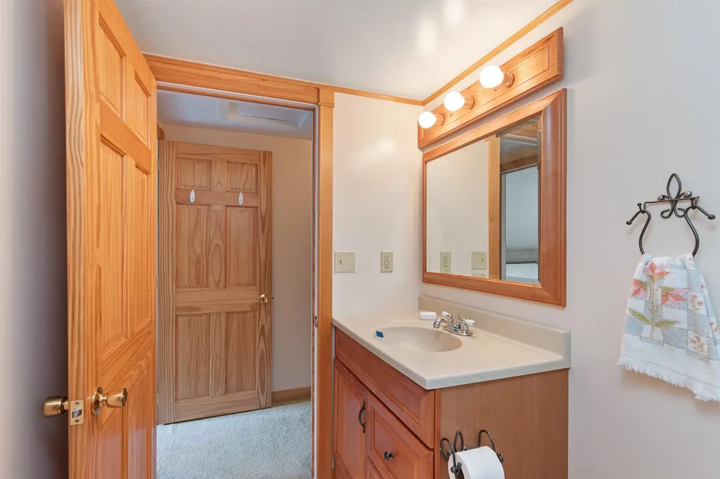 1195 Bay Road Colchester VT 05446