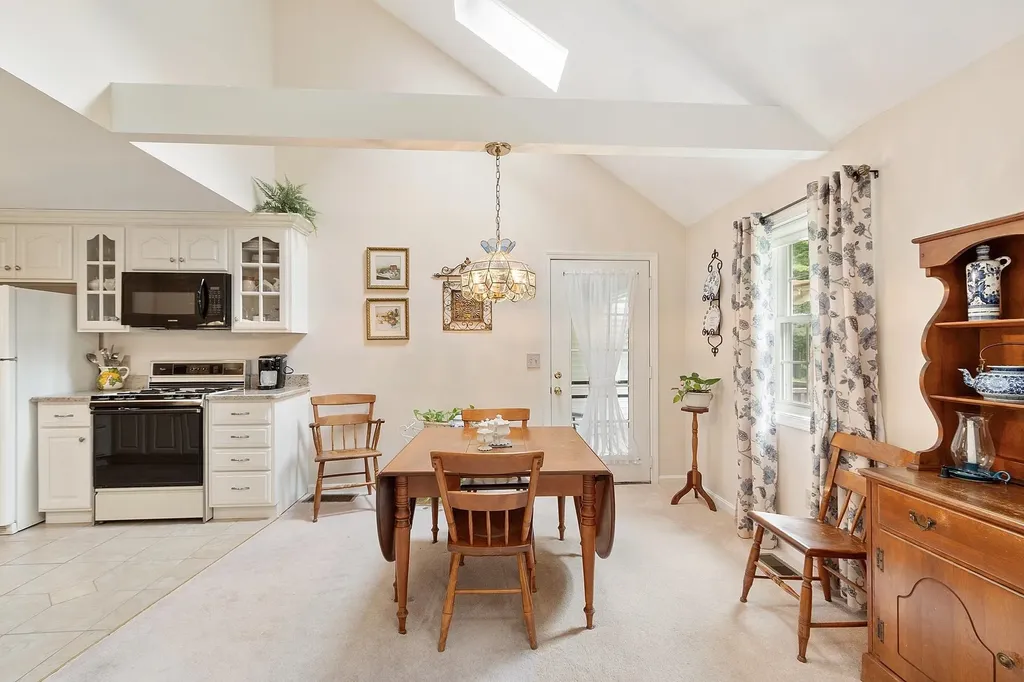 3 Chandler Drive Atkinson NH 03811