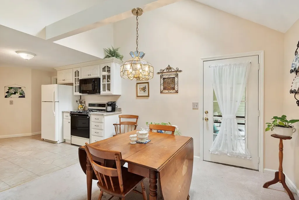 3 Chandler Drive Atkinson NH 03811