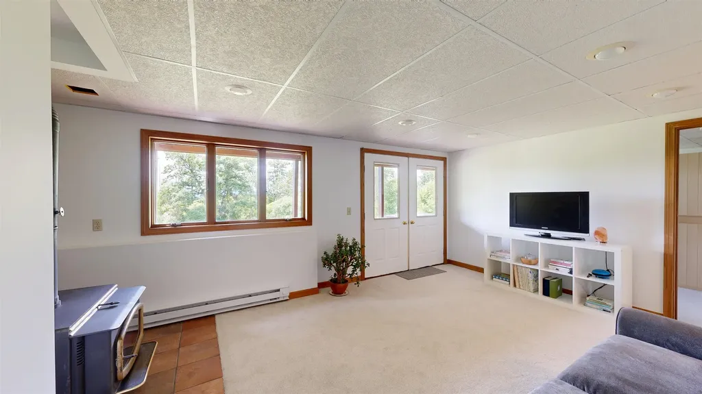 148 Little Horse Lane Charlotte VT 05445